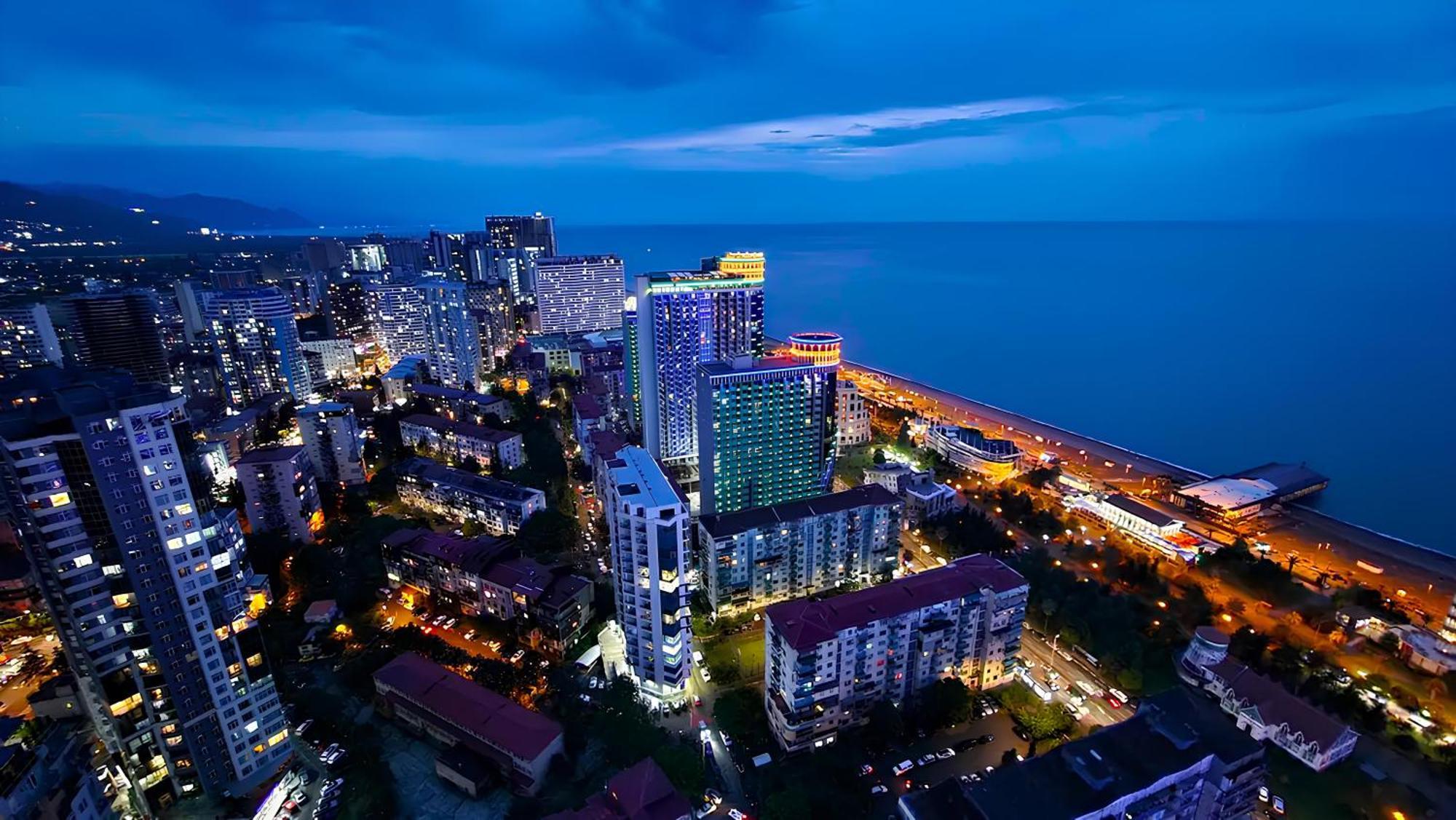 Orbi Panoramic Aparthotel Batumi Esterno foto