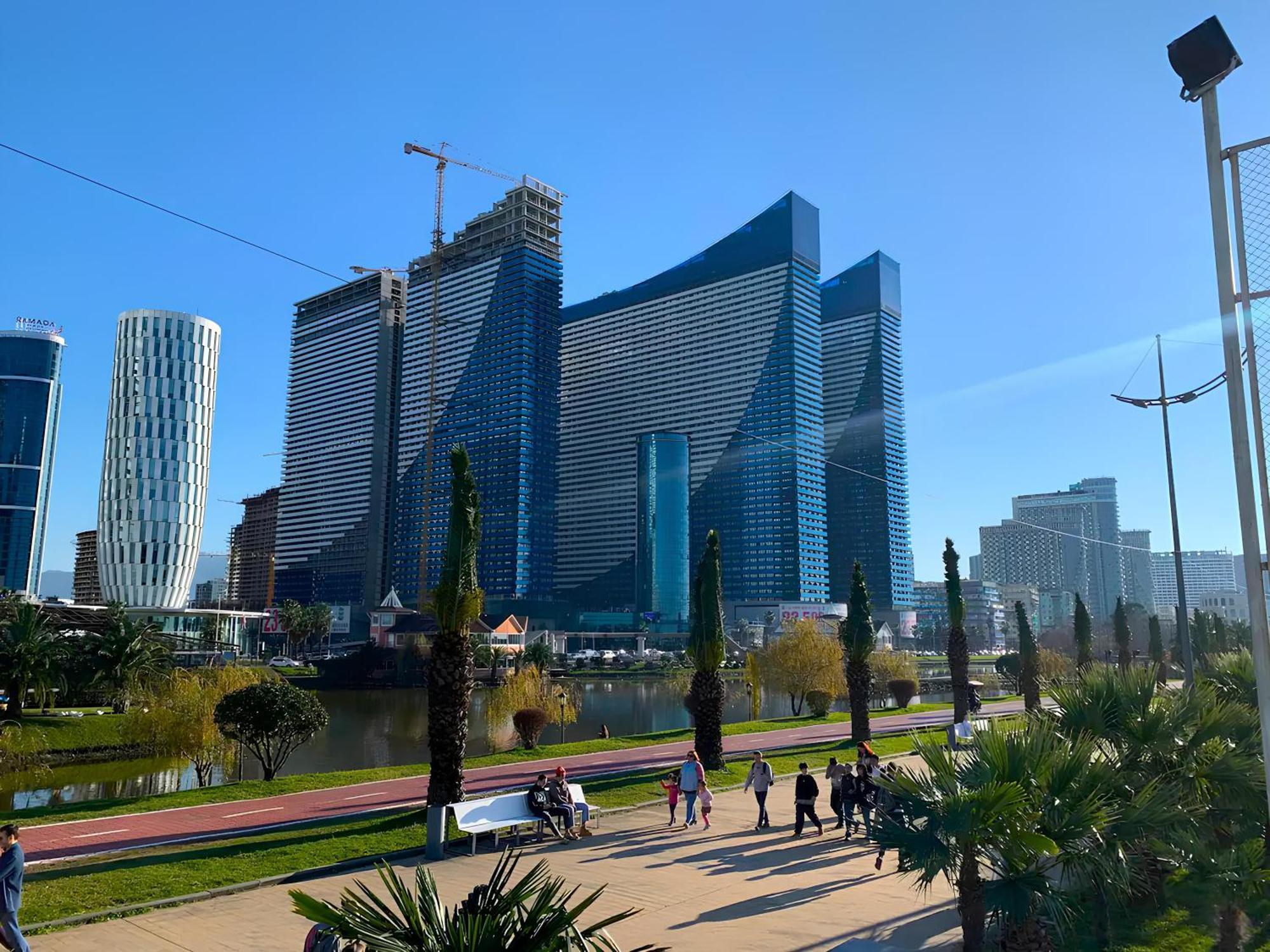 Orbi Panoramic Aparthotel Batumi Esterno foto